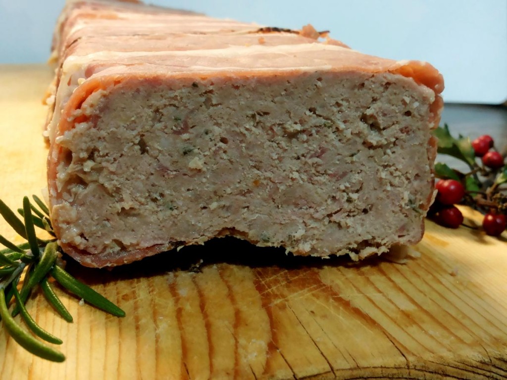 Terrina di carne rivestita di speck - ricetta rivisitata di Donna Hay