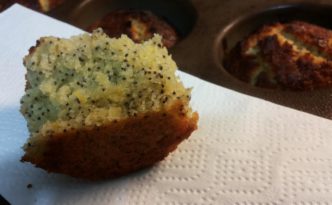 Lemon poppyseads muffins