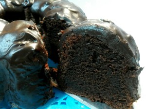 fetta di torta al cioccolato e caffè epsresso