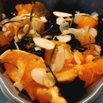 Crumble di arance e prugne aromatizzato al rosmarino