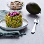 Tartare di avocado e fnghi ricetta vegan raw