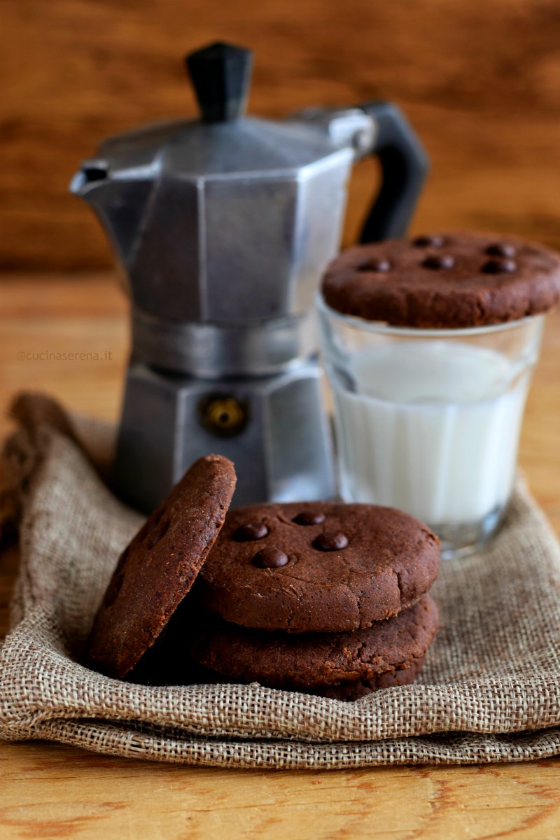 Biscotti al cioccolato al microonde