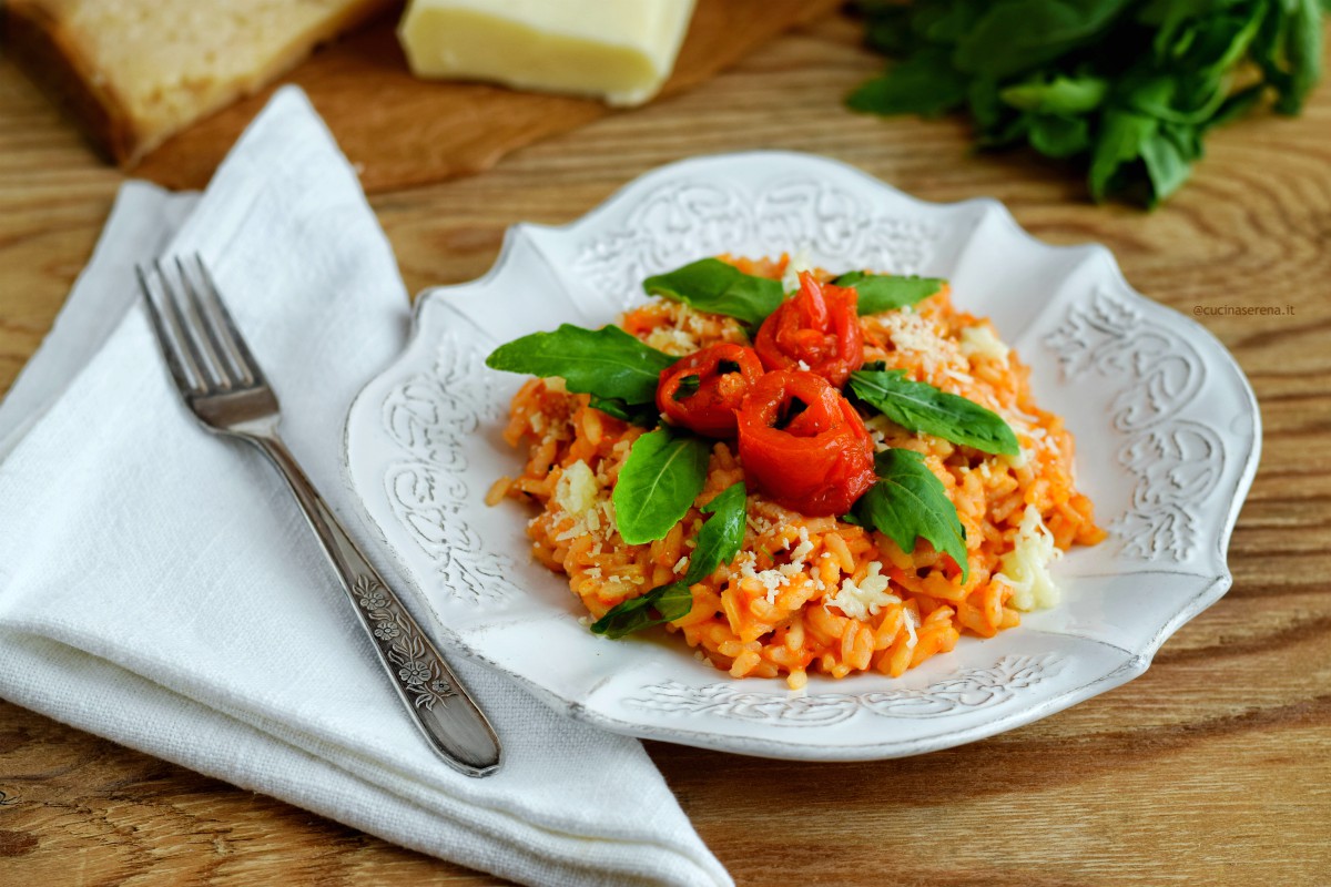 Il risotto peperoni e rucola con formaggio tipo caciotta e pecorini stagionato