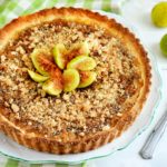 Figues-jam-crust-with-amaretti-cookies-