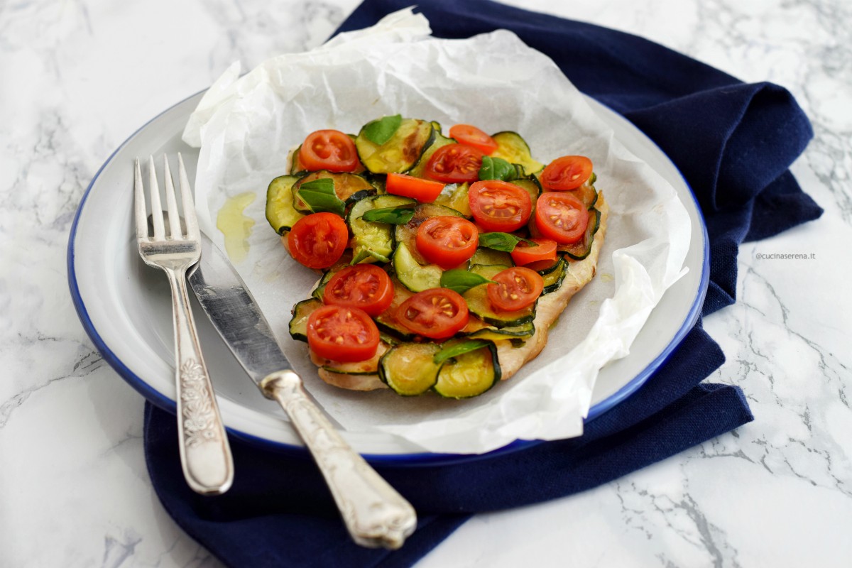 Petto di tacchino al cartoccio con verdure