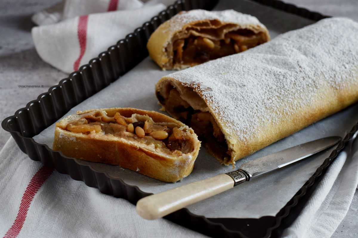 Strudel di mele ricetta di Iginio Massari con pasta matta 