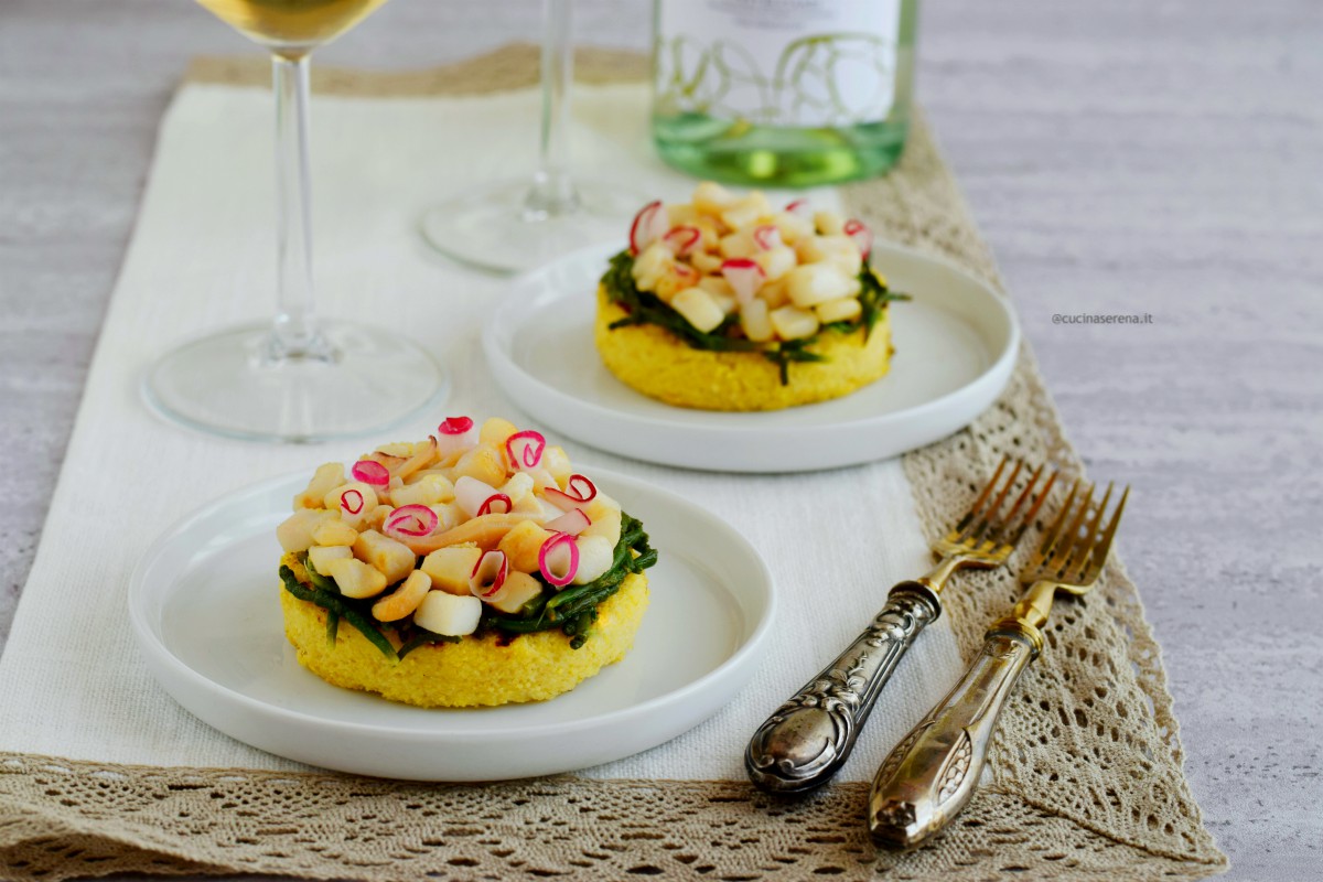 Tortino di polenta grigliata con calamari affogati al vino e salicornia veneta