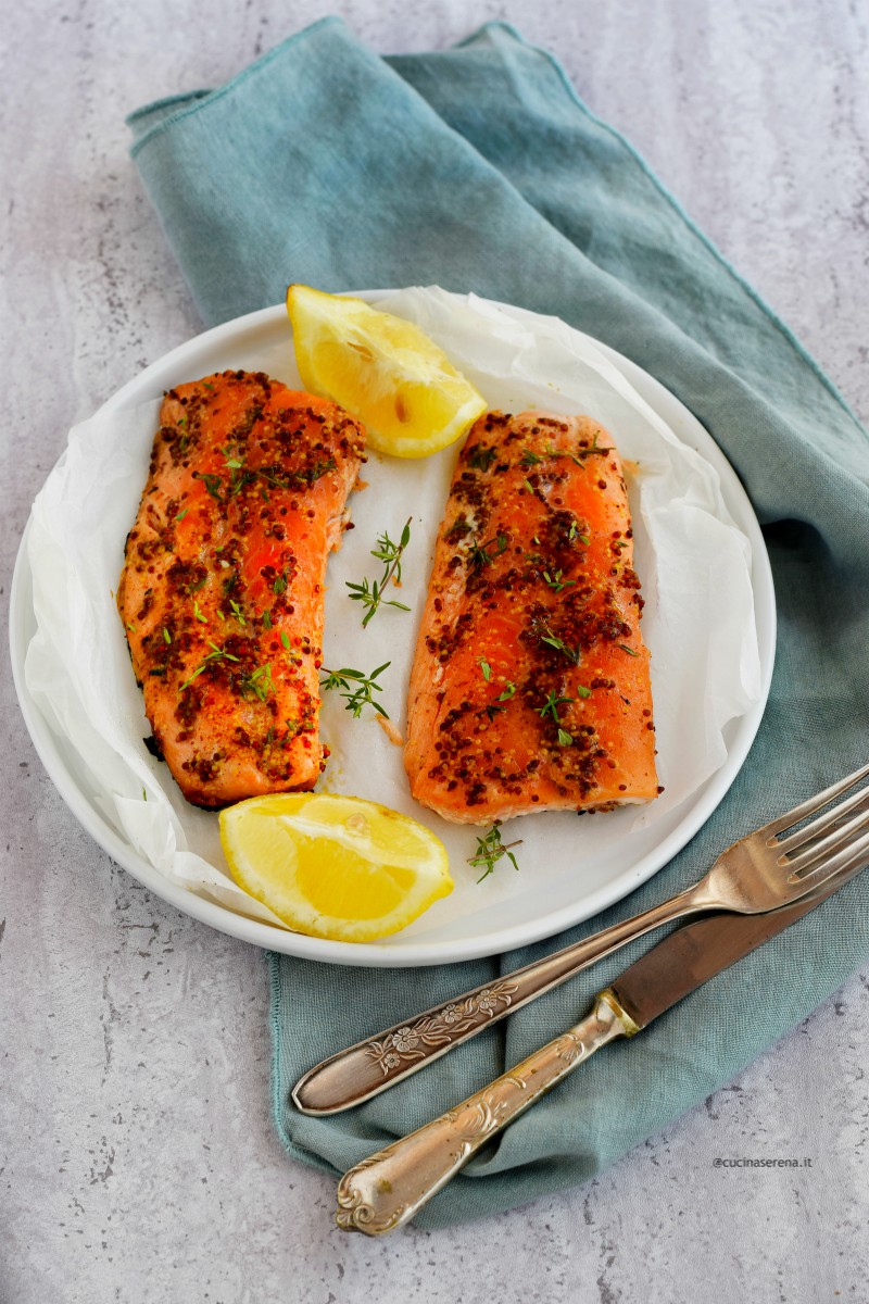 Salmone glassato con sciroppo d'acero e senape