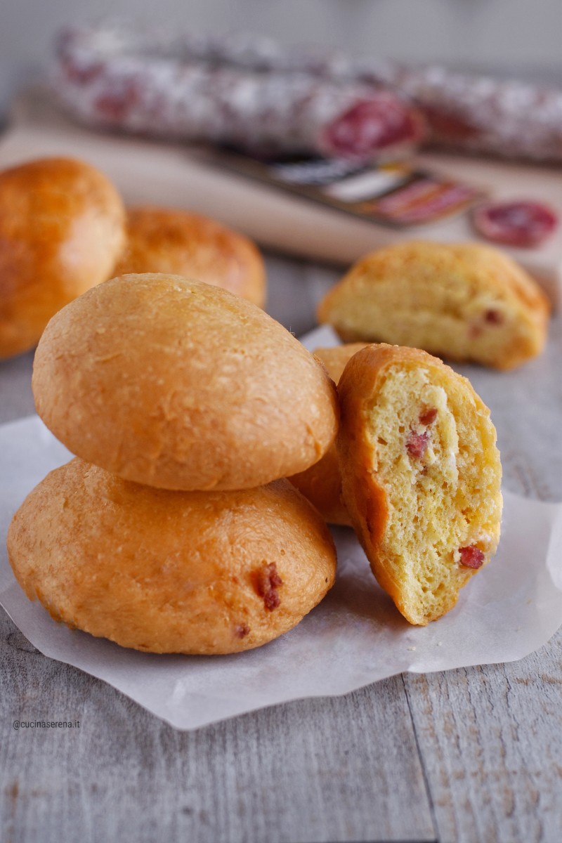 Bomboloni salati con salsiccia passita Clai