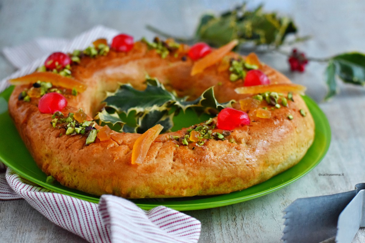 ricetta natalizia siciliana a forma di ciambella con canditi  e frutta secca