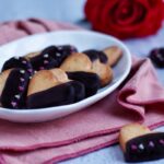 Biscotti di frolla al cioccolato a cuore – Cucina Serena