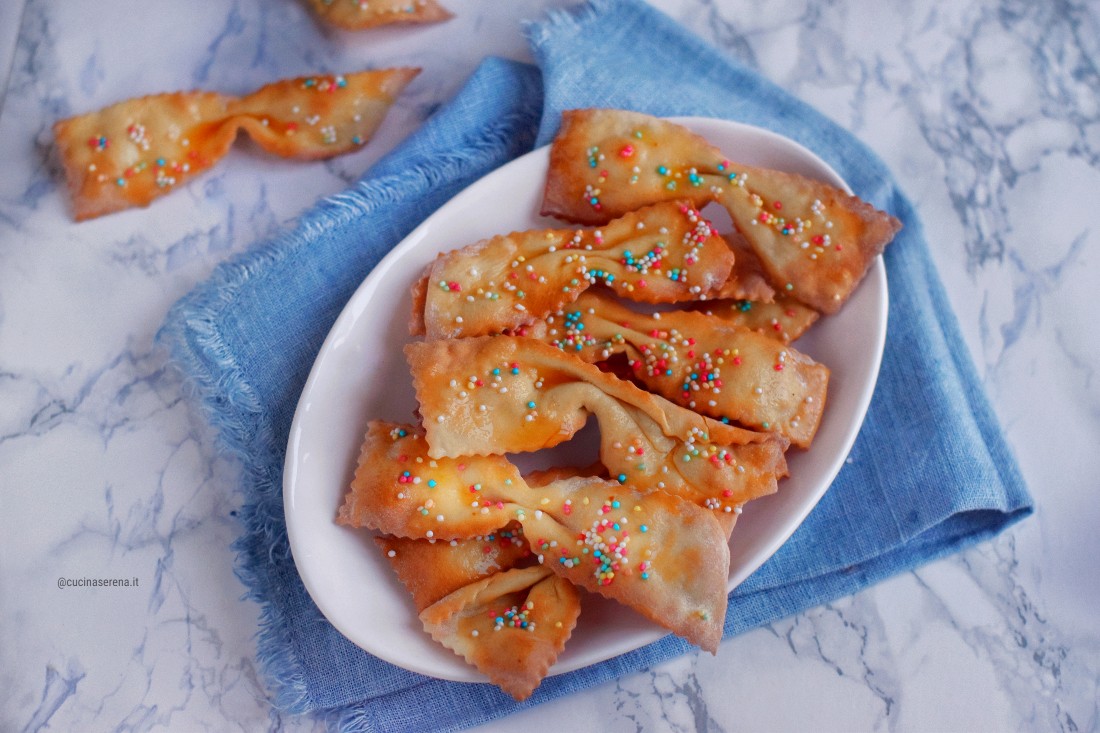 Frappe al forno con codette arcobaleno