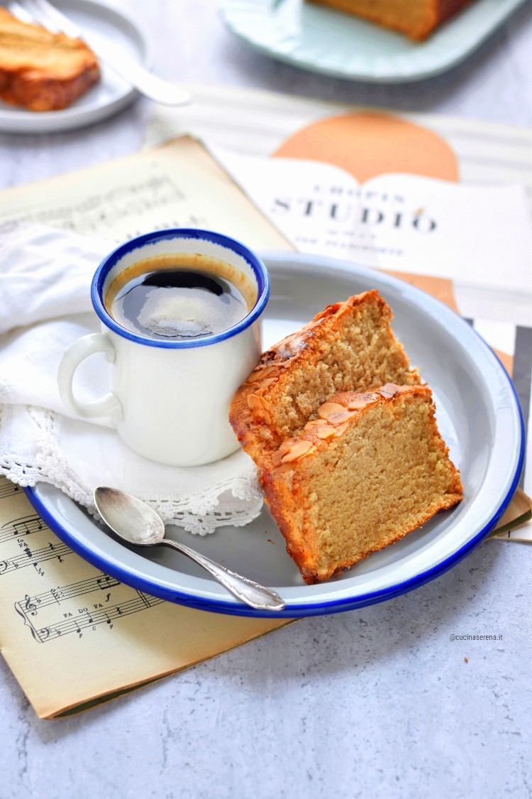 Plumcake di albumi all'orzo senza burro, senza latte e senza rosso d'uovo