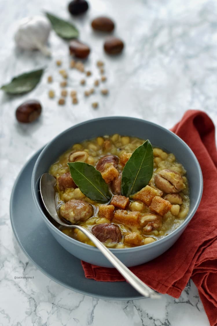 Zuppa di castagne e cicerchie