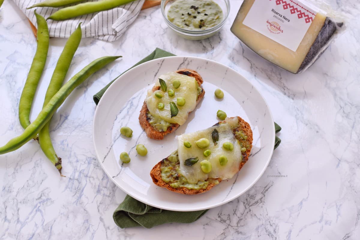 Bruschetta crema di fave e pecorino riserva nera Imprentas